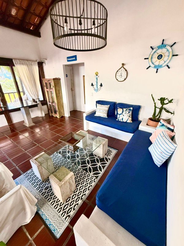 Oportunidade &Uacute;nica em Gerib&aacute; &ndash; Casa com 4 Unidades Independentes a 100m da Praia | Ideal Rua do Arvoredo Armação dos Búzios - 