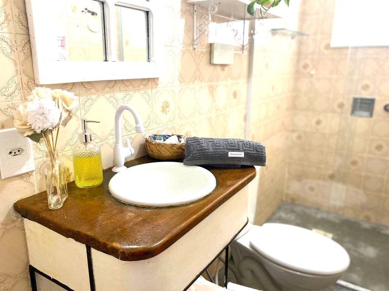 Oportunidade &Uacute;nica em Gerib&aacute; &ndash; Casa com 4 Unidades Independentes a 100m da Praia | Ideal Rua do Arvoredo Armação dos Búzios - 