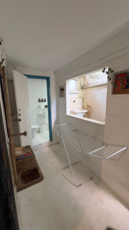 Oportunidade &Uacute;nica em Gerib&aacute; &ndash; Casa com 4 Unidades Independentes a 100m da Praia | Ideal Rua do Arvoredo Armação dos Búzios - 