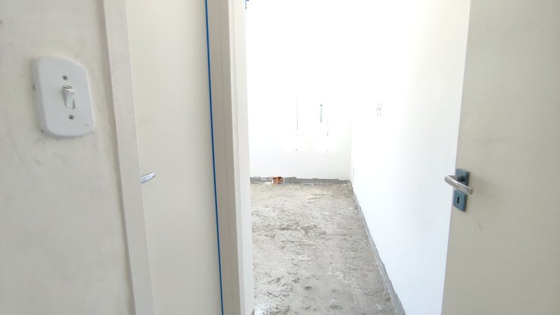 Casa - 4/4 - 3su&iacute;tes - 2 vagas Rua do Pesque e Pague Camaçari - 