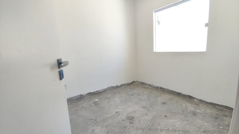 Casa - 4/4 - 3su&iacute;tes - 2 vagas Rua do Pesque e Pague Camaçari - 