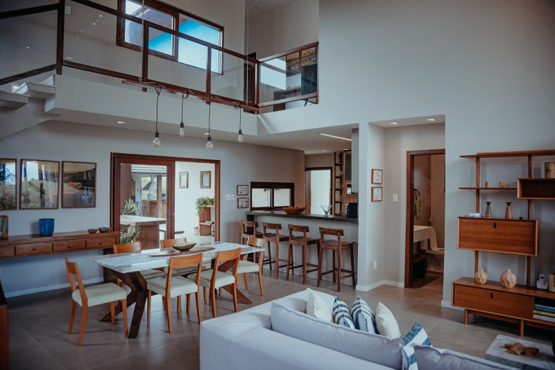 CASA 4 SU&Iacute;TES VARANDAS PISCINA GARAGEM EM CONDOMINIO FECHADO &Agrave; VENDA PRAIA DO FORTE! Av do Farol MATA DE SÃO JOÃO - 