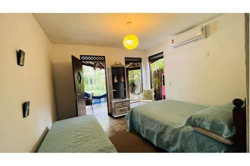 CASA 4 SU&Iacute;TES CONDOMINIO FECHADO PISCINA QUADRA &Agrave; VENDA NA PRAIA DO FORTE! Rua do Peixe Anjo MATA DE SÃO JOÃO - 