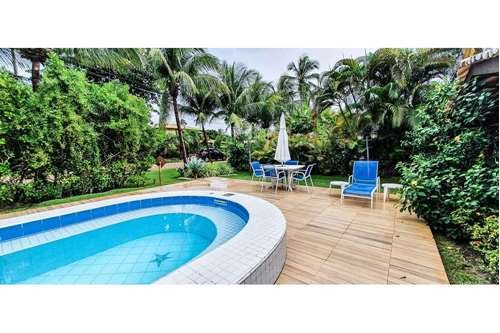 CASA 4 SU&Iacute;TES CONDOMINIO FECHADO PISCINA QUADRA &Agrave; VENDA NA PRAIA DO FORTE! Rua do Peixe Anjo MATA DE SÃO JOÃO - 