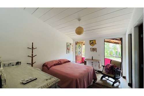 CASA 4 SU&Iacute;TES CONDOMINIO FECHADO PISCINA QUADRA &Agrave; VENDA NA PRAIA DO FORTE! Rua do Peixe Anjo MATA DE SÃO JOÃO - 