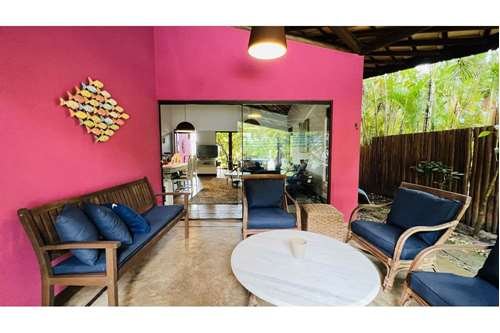 CASA 4 SU&Iacute;TES CONDOMINIO FECHADO PISCINA QUADRA &Agrave; VENDA NA PRAIA DO FORTE! Rua do Peixe Anjo MATA DE SÃO JOÃO - 