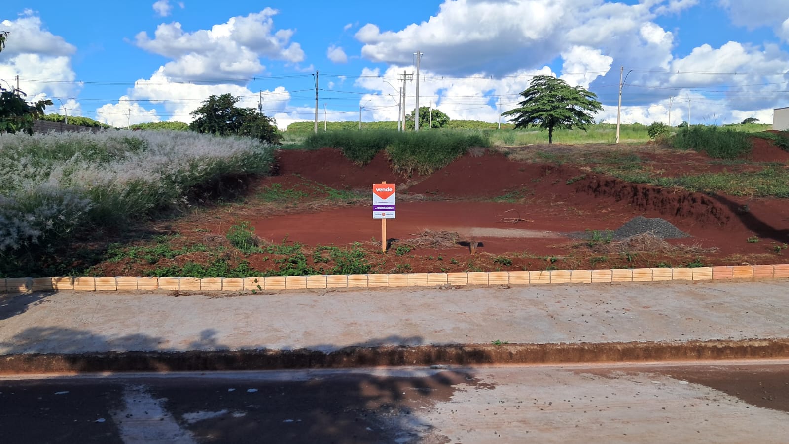 Terreno no Jardim Am&eacute;rica Rua Joel de Almeida Tavares Junior SANTA CRUZ DO RIO PARDO - 