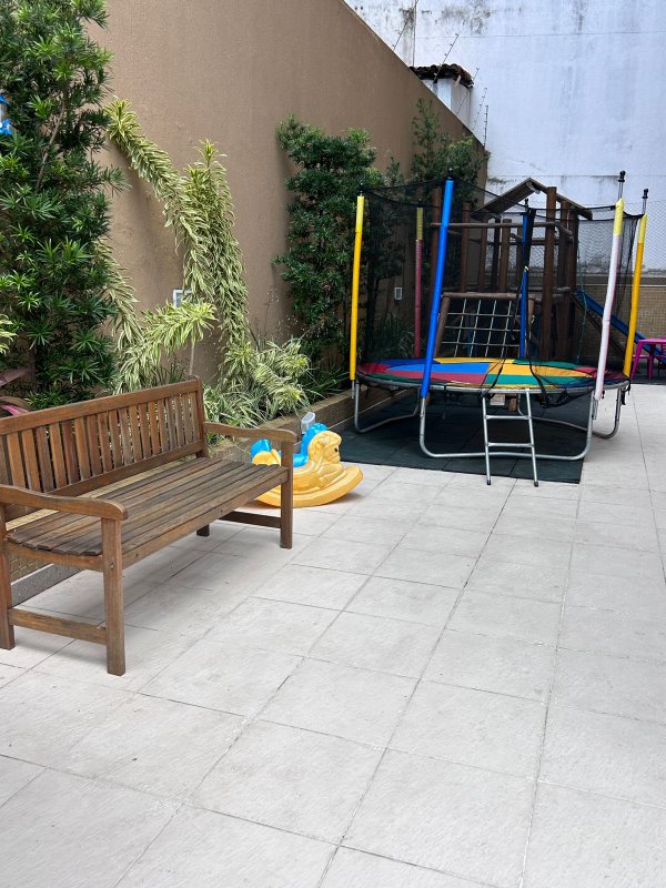 APARTAMENTO 2 SU&Iacute;TES VARANDA PISCINA ACADEMIA CHURRASQUEIRA 2 GARAGENS &Agrave; VENDA NA GRA&Ccedil;A! Rua Oito de Dezembro Salvador - 