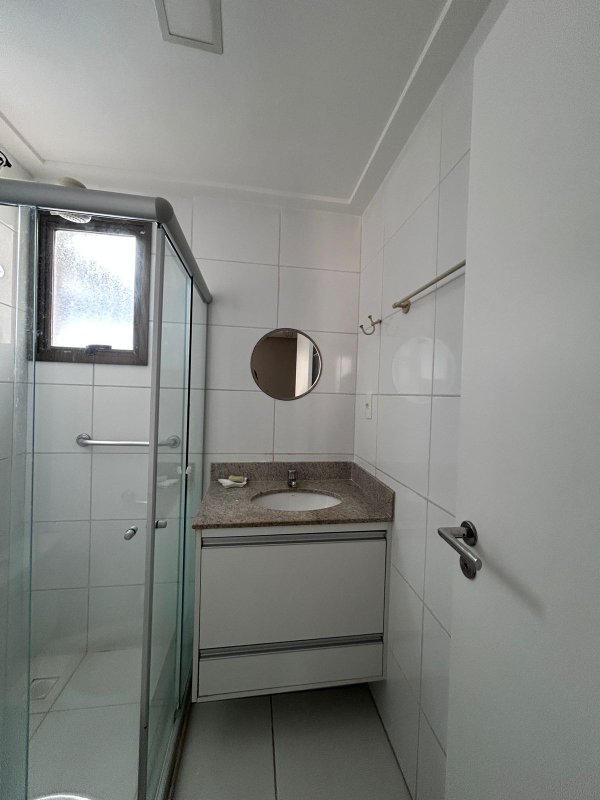 APARTAMENTO 2 SU&Iacute;TES VARANDA PISCINA ACADEMIA CHURRASQUEIRA 2 GARAGENS &Agrave; VENDA NA GRA&Ccedil;A! Rua Oito de Dezembro Salvador - 