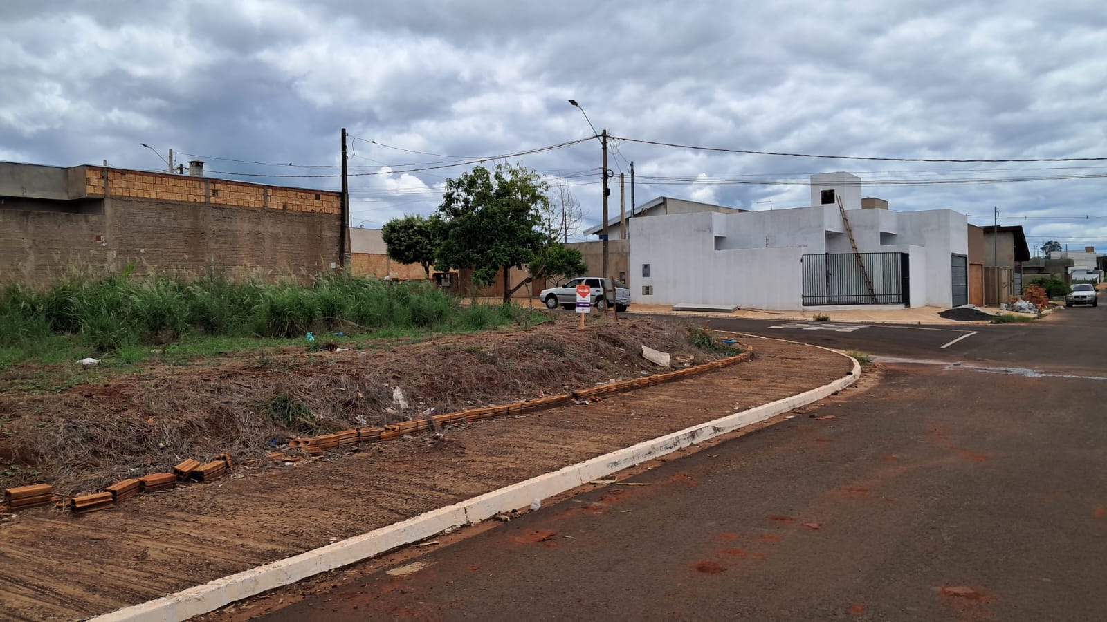 Terreno de Esquina no Bosque Lorenzetti Rua Doutor Clélio Zanon SANTA CRUZ DO RIO PARDO - 