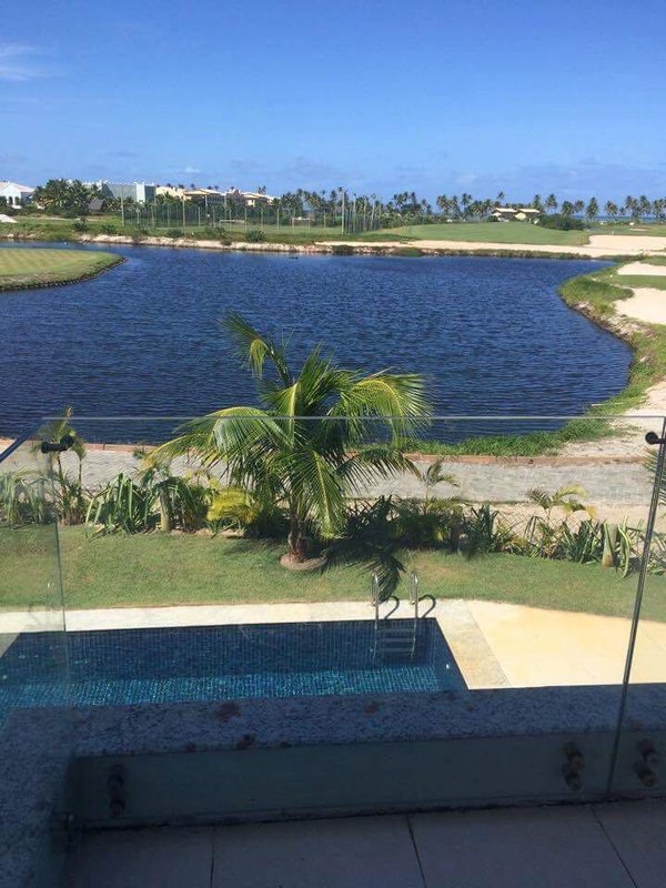 CASA COM VISTA PARA A LAGOA EM CONDOMINIO FECHADO &Agrave; VENDA  NA PRAIA DO FORTE! Av do Farol MATA DE SÃO JOÃO - 