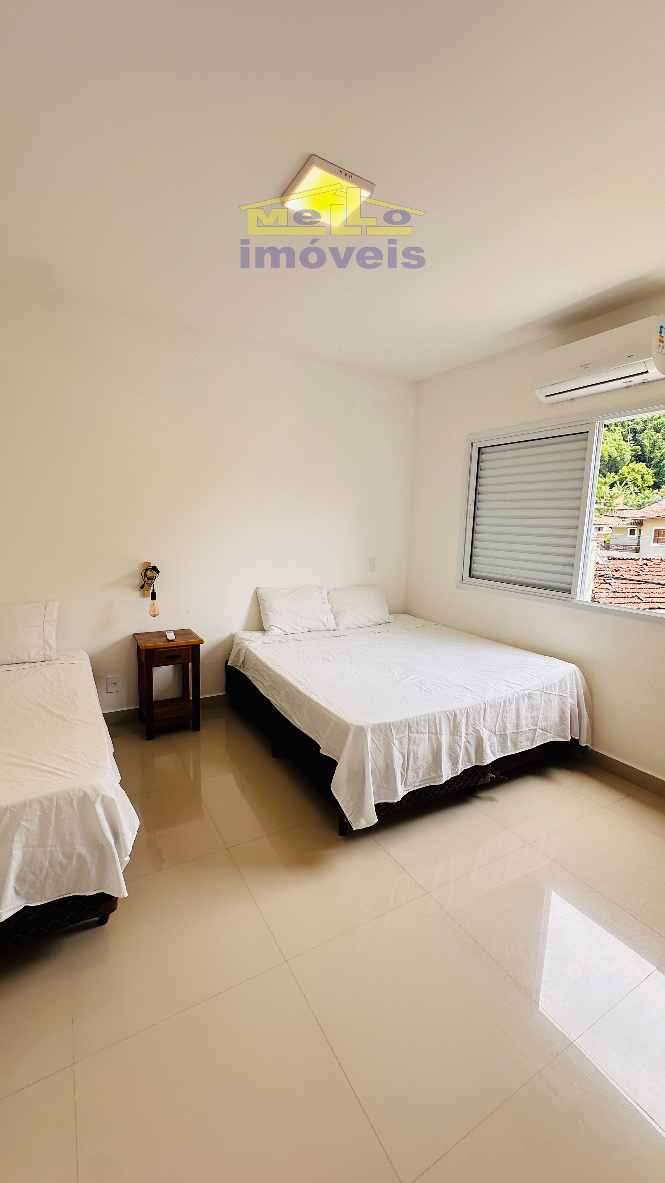 CASA NOVA, MODERNA E A POUCOS MINUTOS DA PRAIA EM BOISSUCANGA Rua Benjamin Manoel dos Santos São Sebastião - 