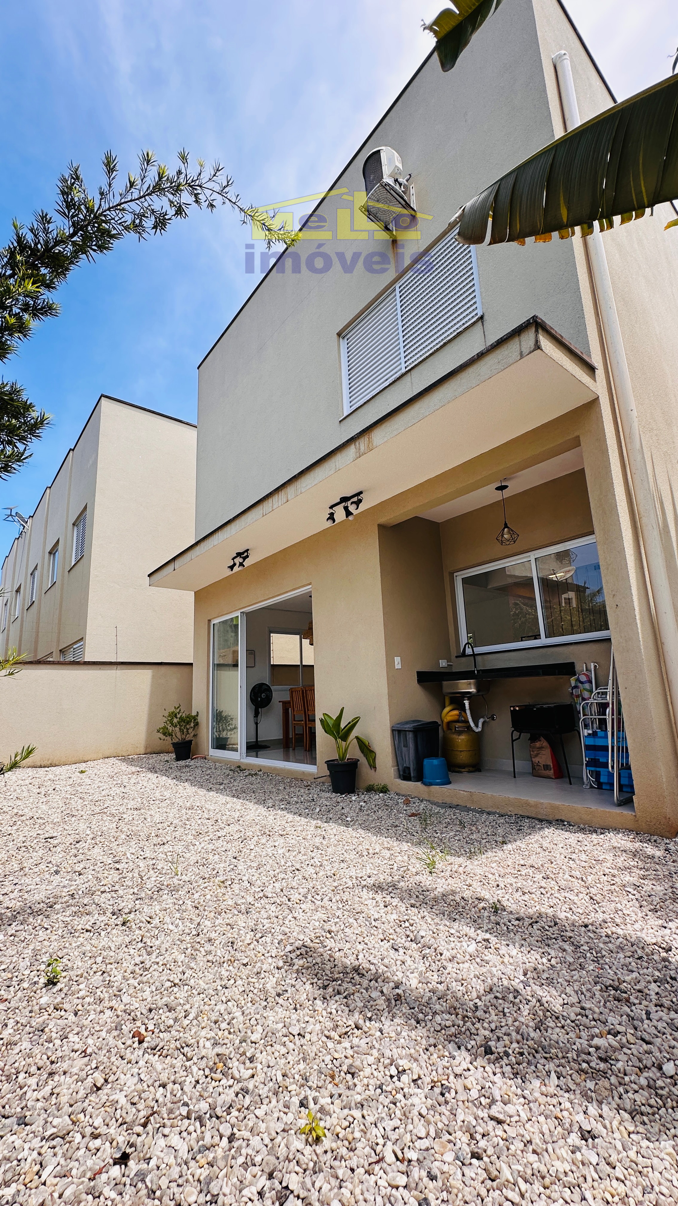 CASA NOVA, MODERNA E A POUCOS MINUTOS DA PRAIA EM BOISSUCANGA Rua Benjamin Manoel dos Santos São Sebastião - 