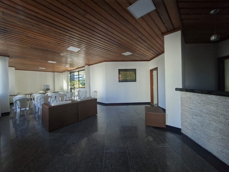 APARTAMENTO 4 QUARTOS 2 SU&Iacute;TES DEPEND&Ecirc;NCIAS 2 GARAGENS PISCINA ELEVADOR &Agrave; VENDA NA PITUBA! Rua Machado Neto Salvador - 