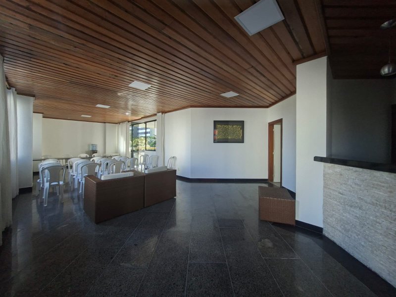 APARTAMENTO 4 QUARTOS 2 SU&Iacute;TES DEPEND&Ecirc;NCIAS 2 GARAGENS PISCINA ELEVADOR &Agrave; VENDA NA PITUBA! Rua Machado Neto Salvador - 