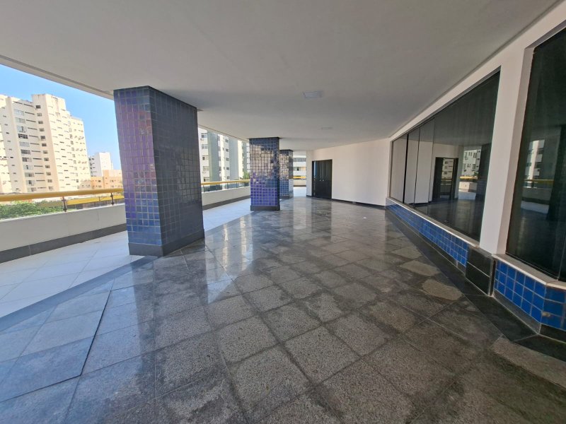 APARTAMENTO 4 QUARTOS 2 SU&Iacute;TES DEPEND&Ecirc;NCIAS 2 GARAGENS PISCINA ELEVADOR &Agrave; VENDA NA PITUBA! Rua Machado Neto Salvador - 