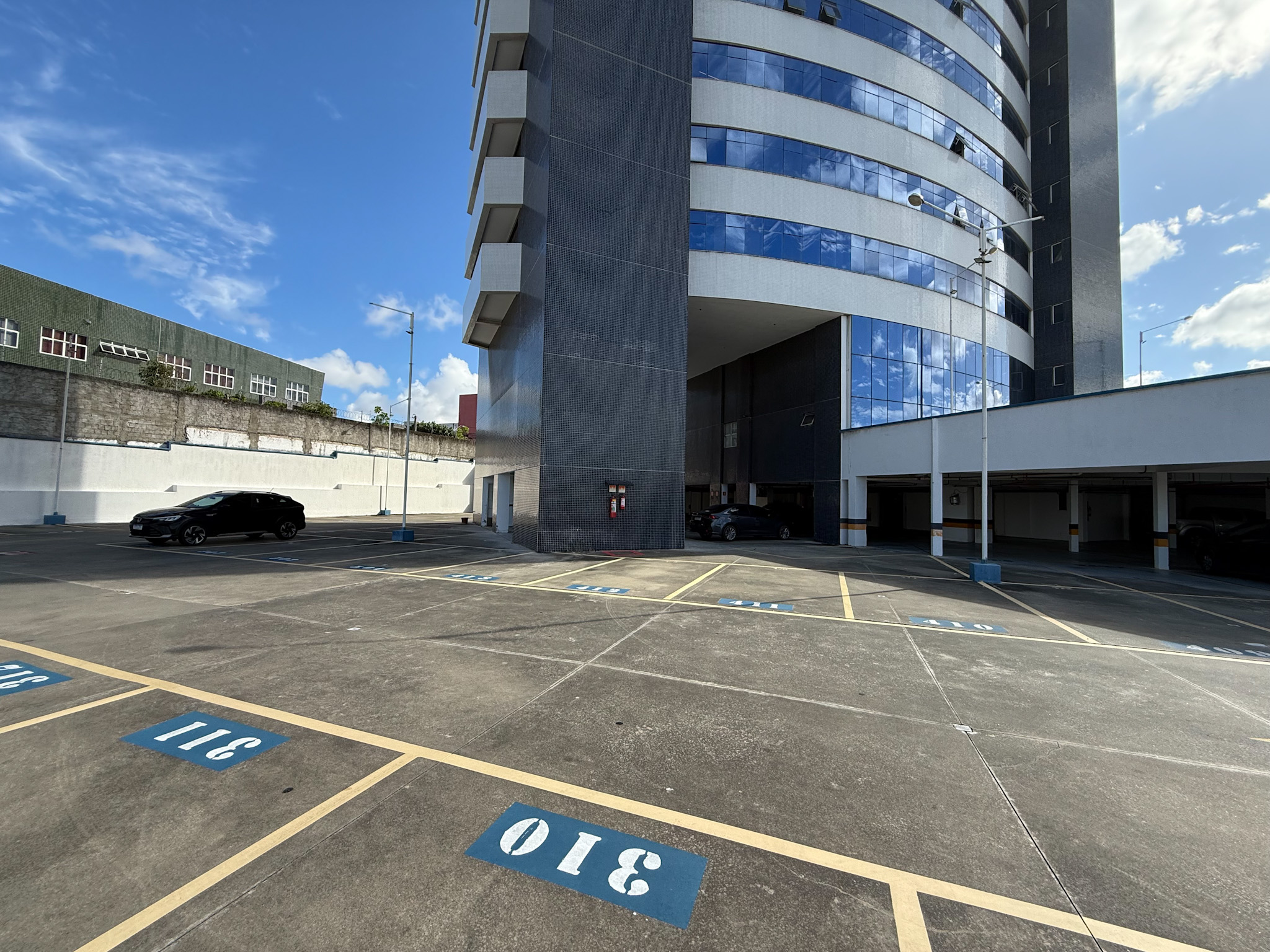 Sala Comercial Mobiliada &agrave; Venda no OTC Office Tower &ndash; Lagoa Nova | Av. Jaguarari Rua Promotor Manoel Alves Pessoa Neto Natal - 