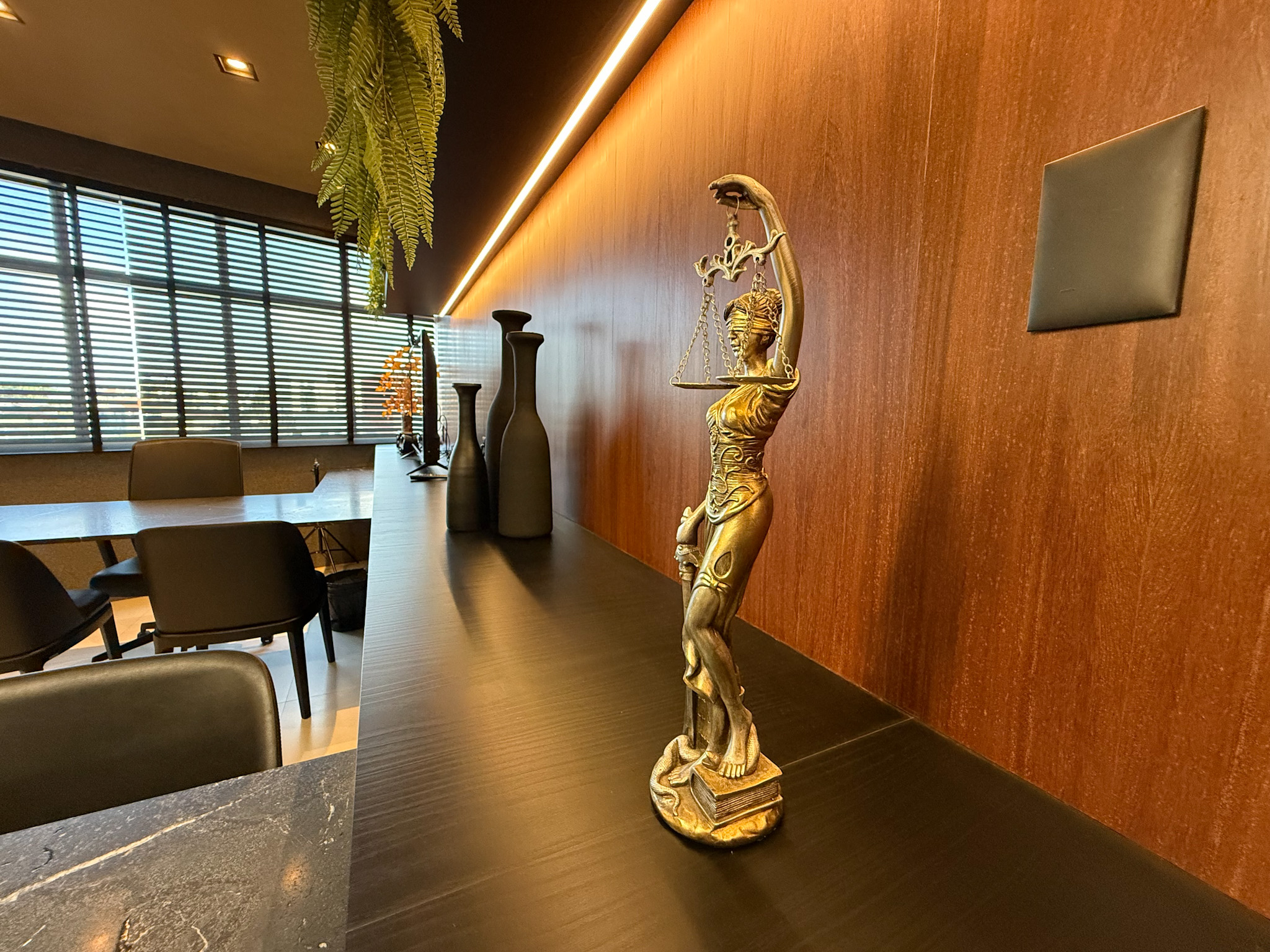 Sala Comercial Mobiliada &agrave; Venda no OTC Office Tower &ndash; Lagoa Nova | Av. Jaguarari Rua Promotor Manoel Alves Pessoa Neto Natal - 