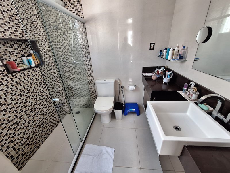 APARTAMENTO COBERTURA 3 QUARTOS 2 SU&Iacute;TES PISCINA 2 GARAGENS REFORMADO VENDA RIO VERMELHO! Rua Maragogipe Salvador - 