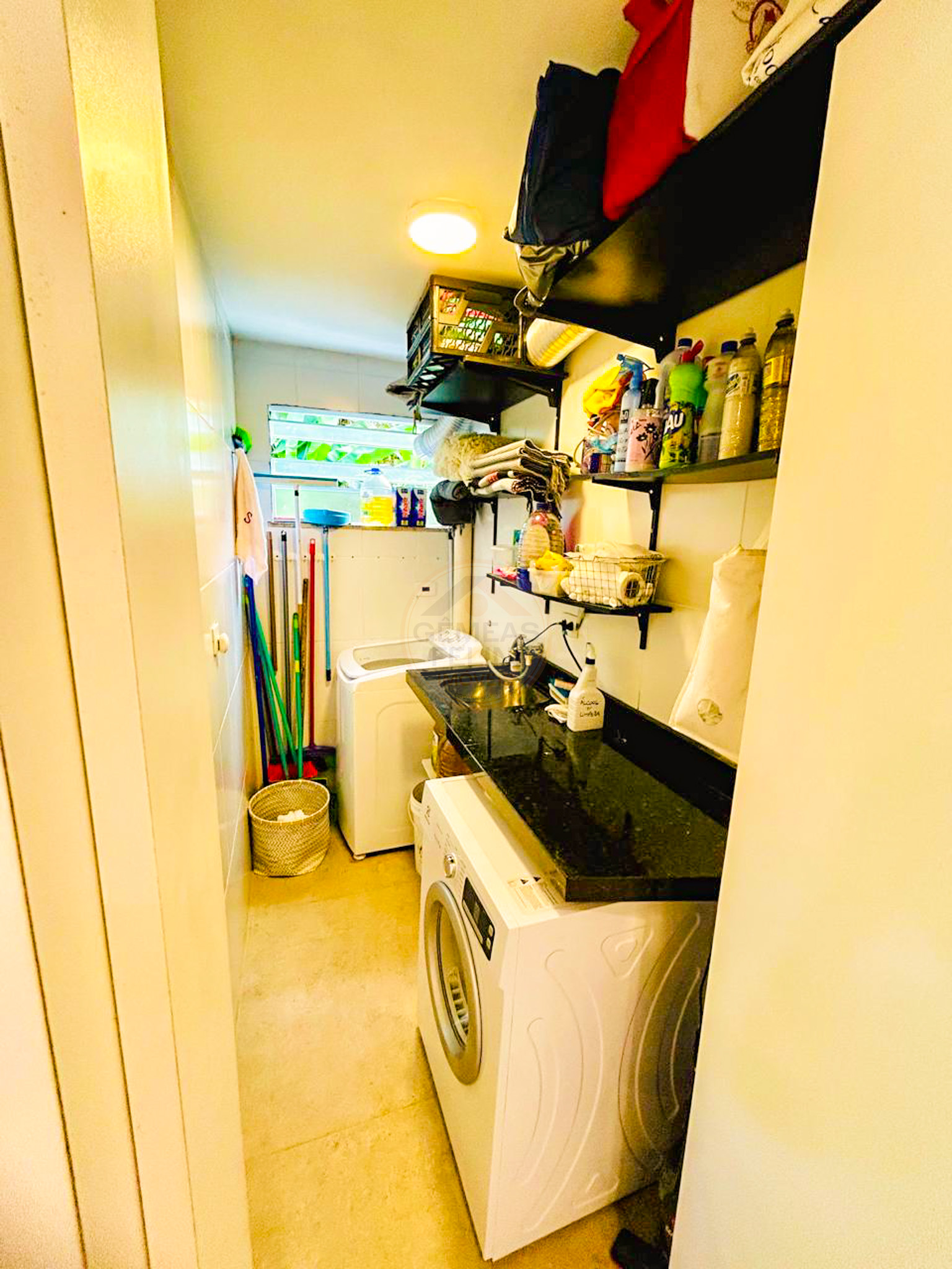 Oportunidade casa em Condom&iacute;nio Pr&oacute;ximo &agrave; Praia, Barra do Una - &Agrave; VENDA  São Sebastião - 