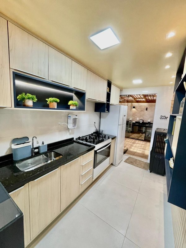 APARTAMENTO 2 SU&Iacute;TES LAVABO VARANDA GARAGEM PISCINA CHURRASQUEIRA &Agrave; VENDA EM ITACIMIRIM Rua Ilha de Maré Camaçari - 