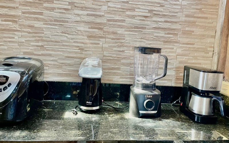 APARTAMENTO 2 SU&Iacute;TES LAVABO VARANDA GARAGEM PISCINA CHURRASQUEIRA &Agrave; VENDA EM ITACIMIRIM Rua Ilha de Maré Camaçari - 