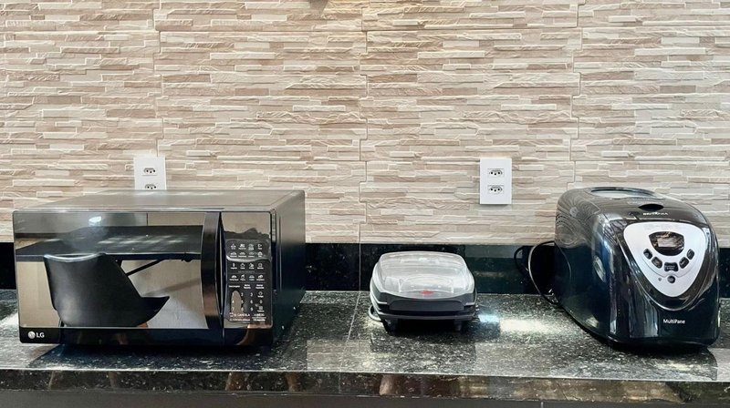 APARTAMENTO 2 SU&Iacute;TES LAVABO VARANDA GARAGEM PISCINA CHURRASQUEIRA &Agrave; VENDA EM ITACIMIRIM Rua Ilha de Maré Camaçari - 