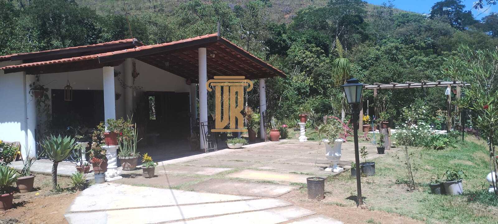 Ch&aacute;cara encantadora com 3.000 m&sup2;, em S&atilde;o Jos&eacute; dos Campos- SP  São José dos Campos - 