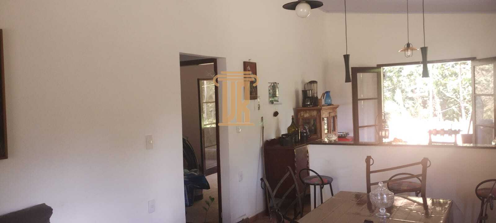 Ch&aacute;cara encantadora com 3.000 m&sup2;, em S&atilde;o Jos&eacute; dos Campos- SP  São José dos Campos - 