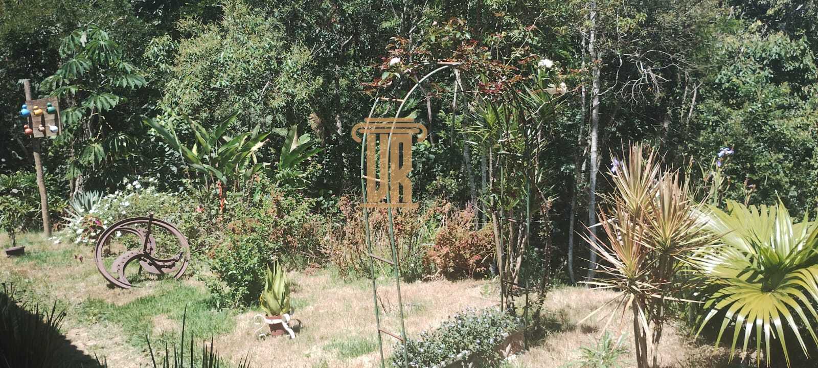 Ch&aacute;cara encantadora com 3.000 m&sup2;, em S&atilde;o Jos&eacute; dos Campos- SP  São José dos Campos - 