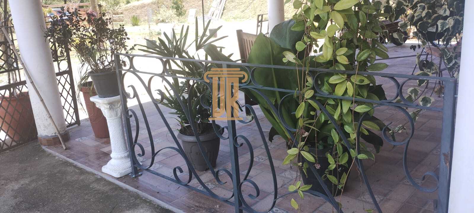 Ch&aacute;cara encantadora com 3.000 m&sup2;, em S&atilde;o Jos&eacute; dos Campos- SP  São José dos Campos - 