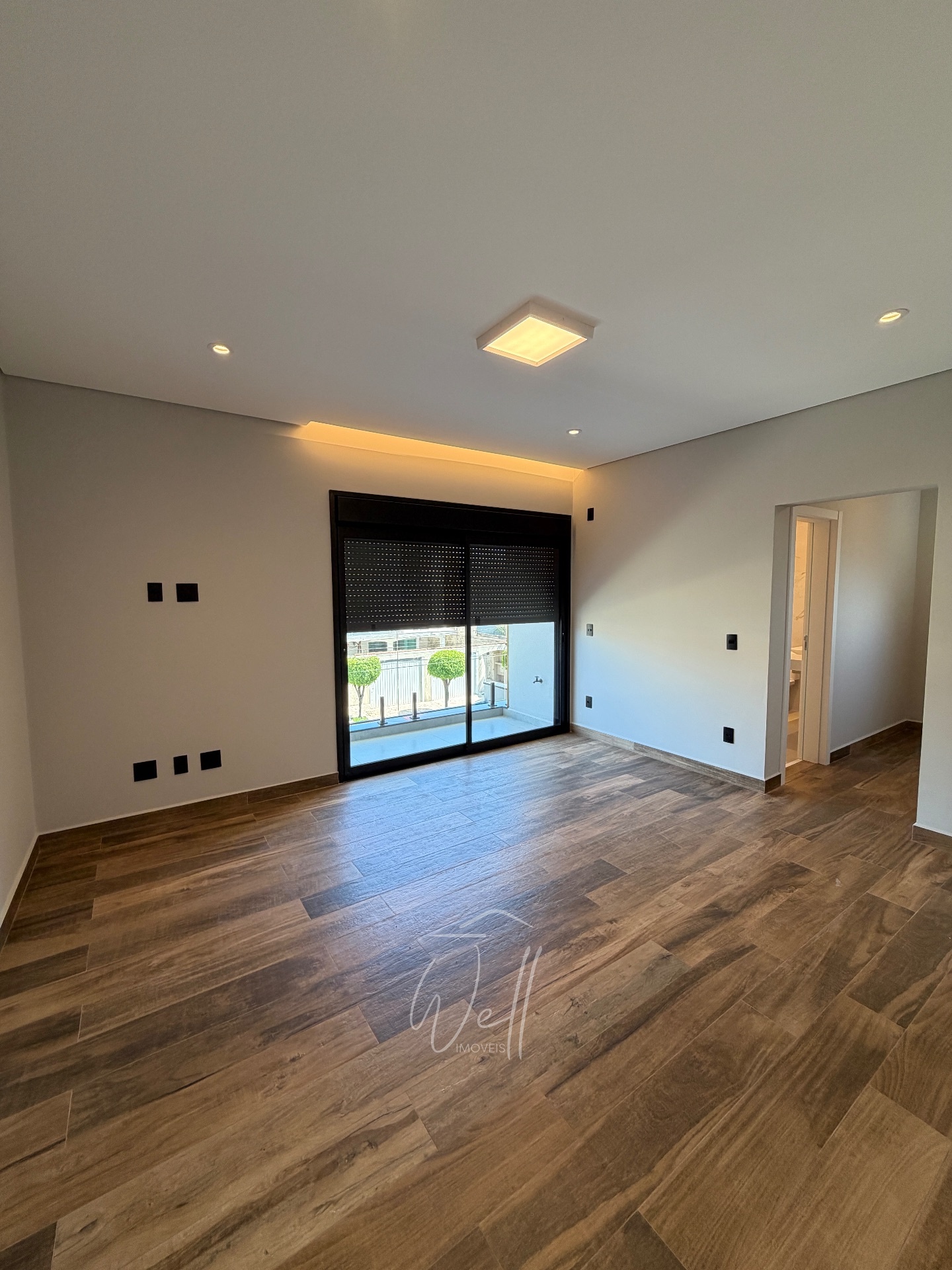 Casa rec&eacute;m construida no Parque dos P&aacute;ssaros em SBC 280m2 - 03 su&iacute;tes - 04 vagas  São Bernardo do Campo - 