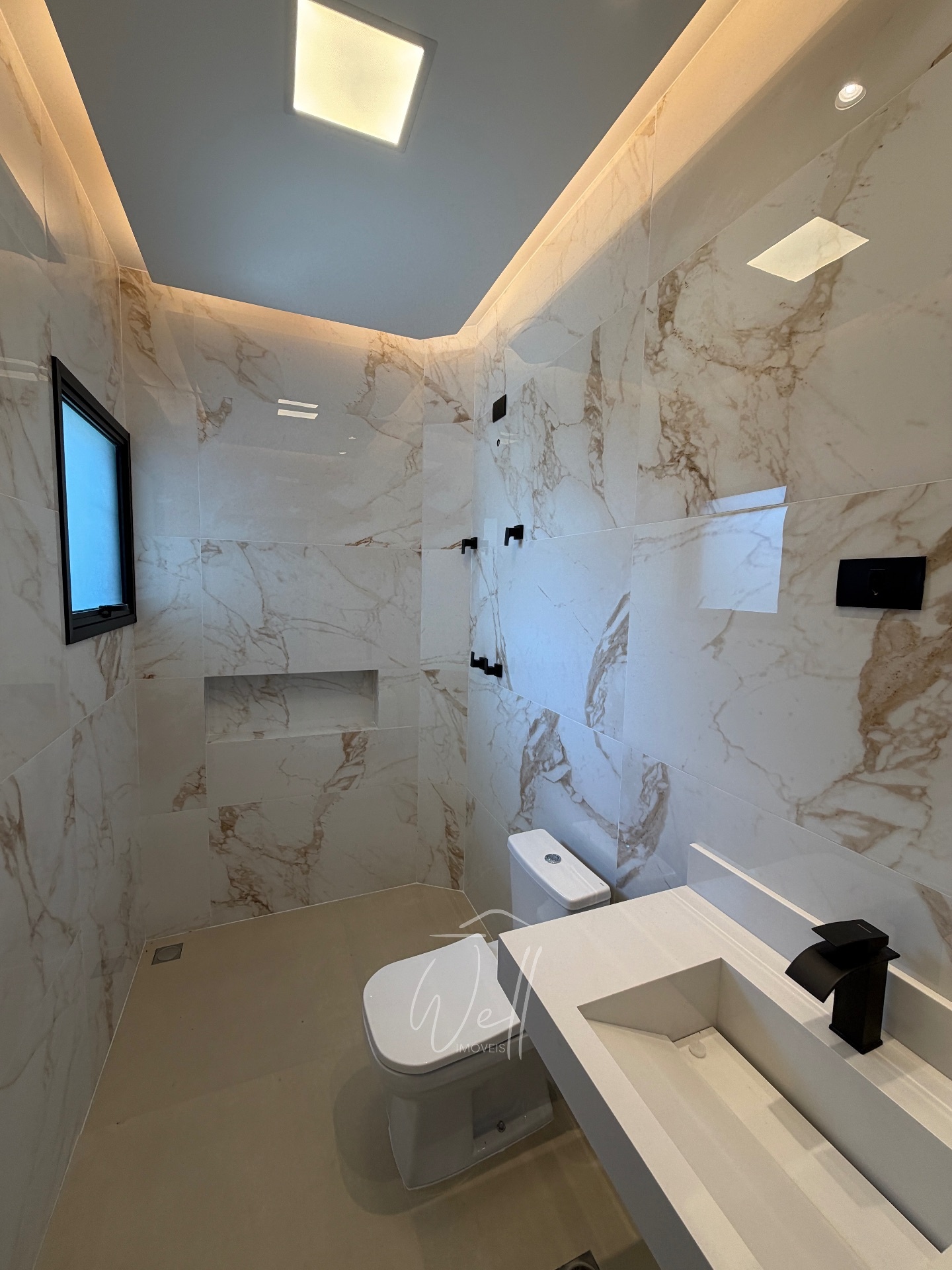 Casa rec&eacute;m construida no Parque dos P&aacute;ssaros em SBC 280m2 - 03 su&iacute;tes - 04 vagas  São Bernardo do Campo - 