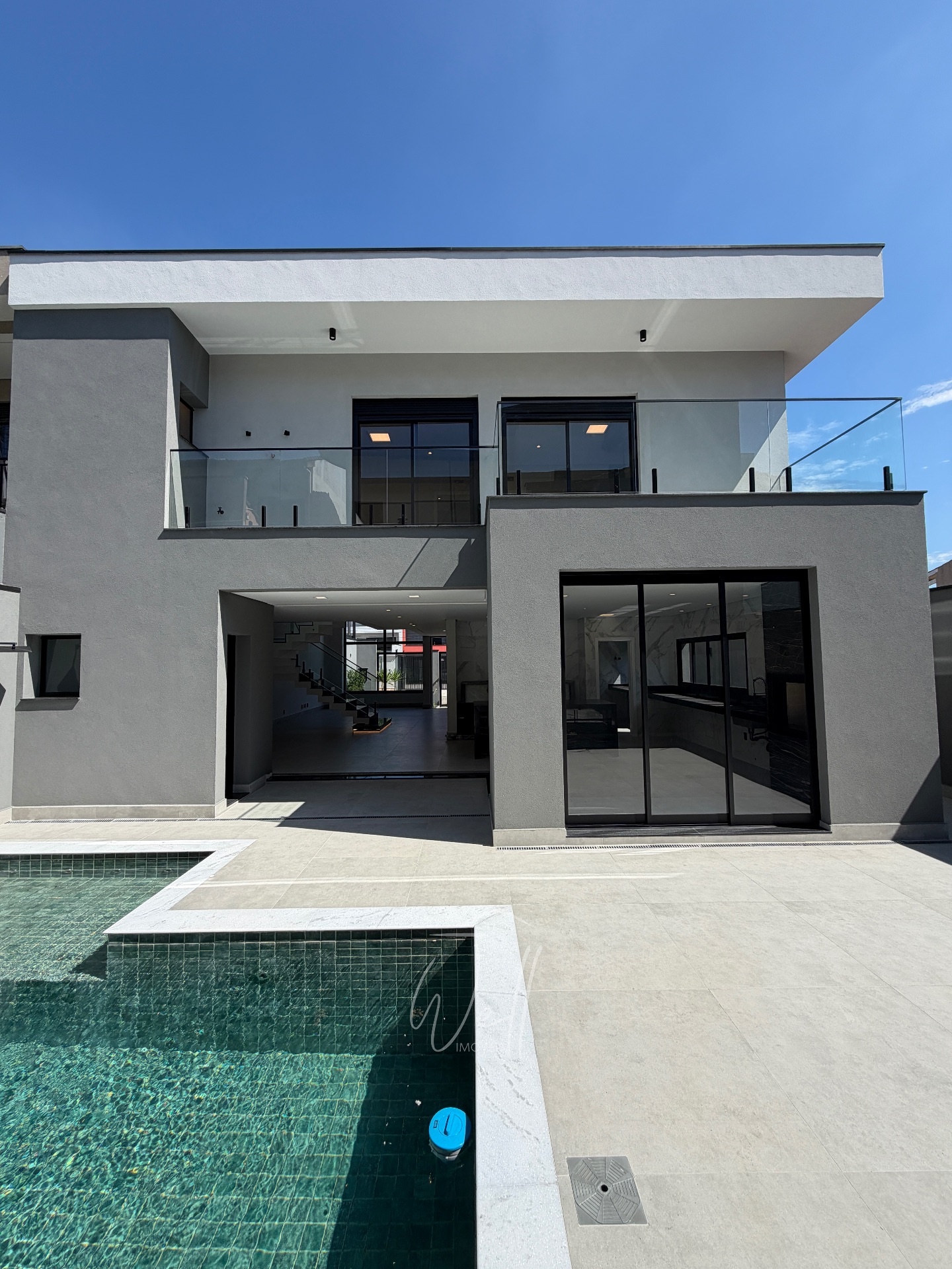 Casa rec&eacute;m construida no Parque dos P&aacute;ssaros em SBC 280m2 - 03 su&iacute;tes - 04 vagas  São Bernardo do Campo - 