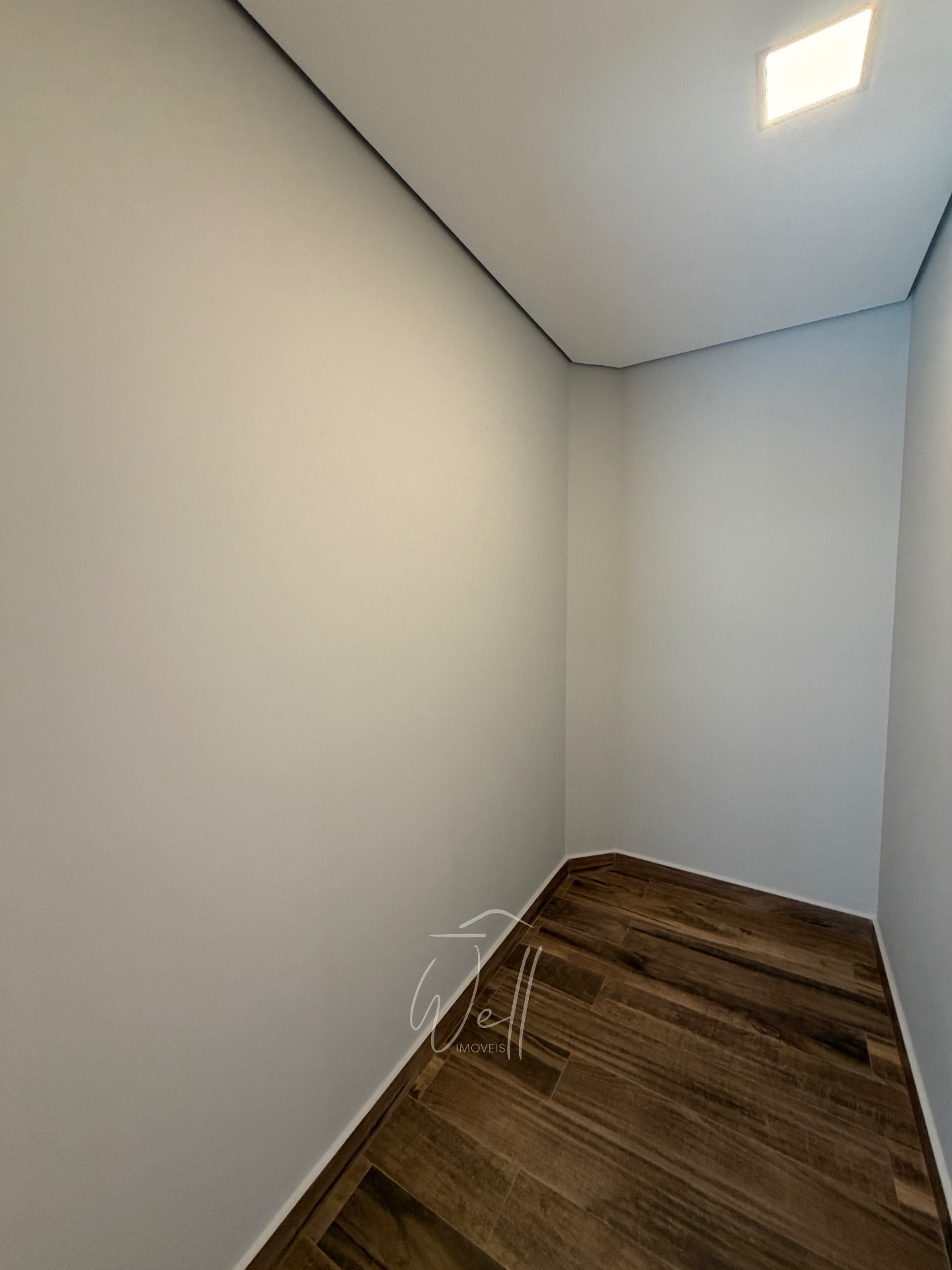 Casa rec&eacute;m construida no Parque dos P&aacute;ssaros em SBC 280m2 - 03 su&iacute;tes - 04 vagas  São Bernardo do Campo - 