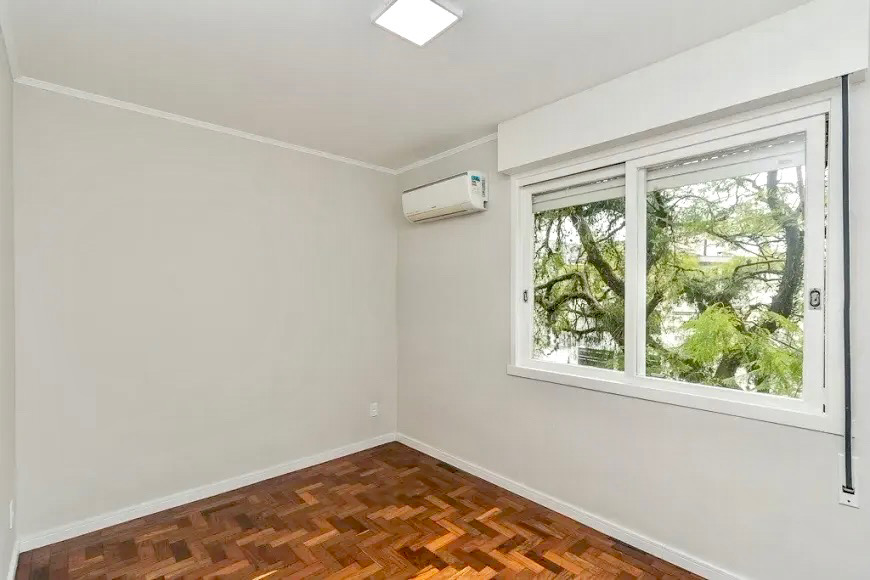 R$ 595.000 - APARTAMENTO - REFORMADO - DE FRENTE - 94M2 - 3 DORM - SU&Iacute;TE - 1 VAGA Rua Felicíssimo de Azevedo Porto Alegre - 