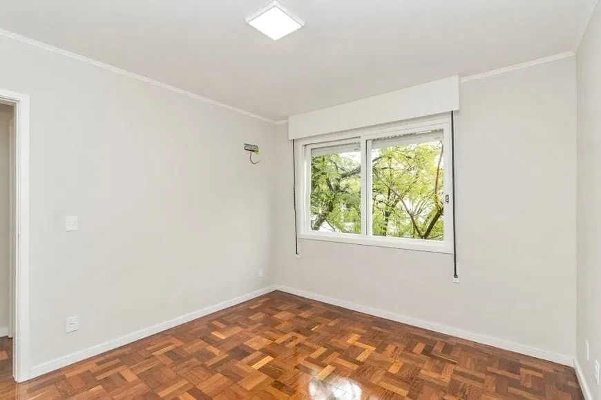 R$ 595.000 - APARTAMENTO - REFORMADO - DE FRENTE - 94M2 - 3 DORM - SU&Iacute;TE - 1 VAGA Rua Felicíssimo de Azevedo Porto Alegre - 