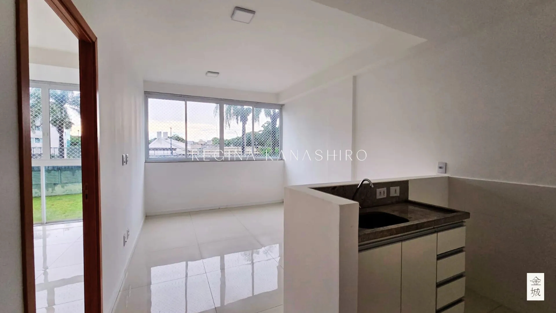 Apartamento na Asa Norte com arm&aacute;rios  - - 