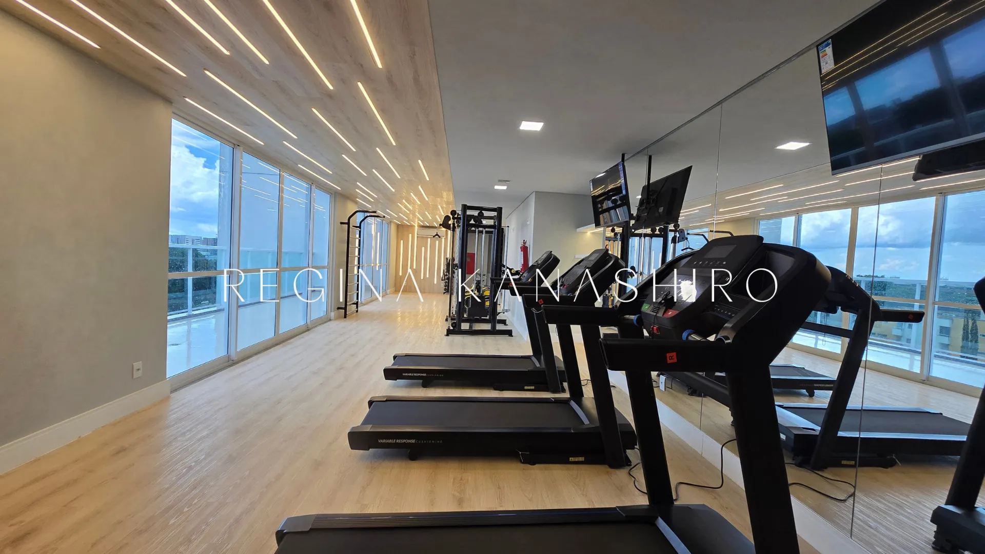 Apartamento na Asa Norte com arm&aacute;rios  - - 