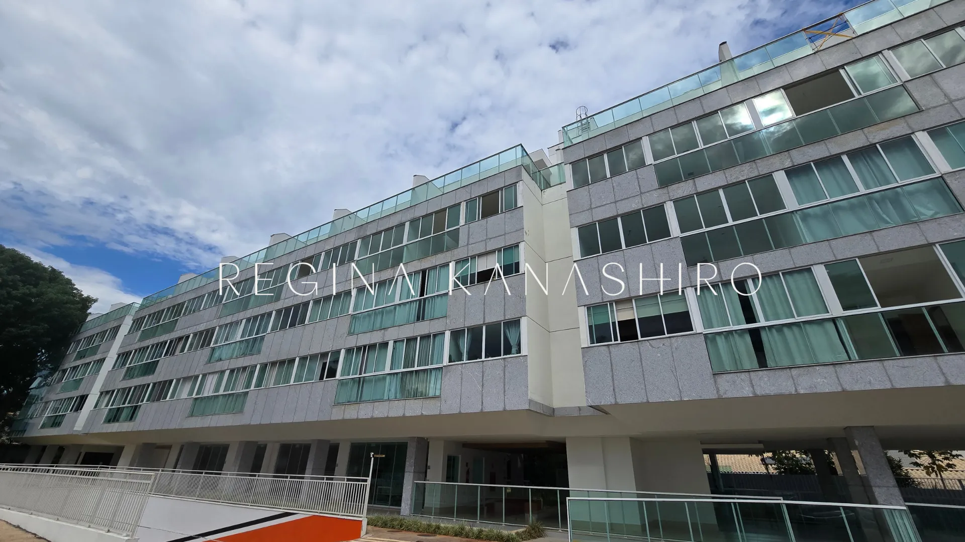 Apartamento na Asa Norte com arm&aacute;rios  - - 