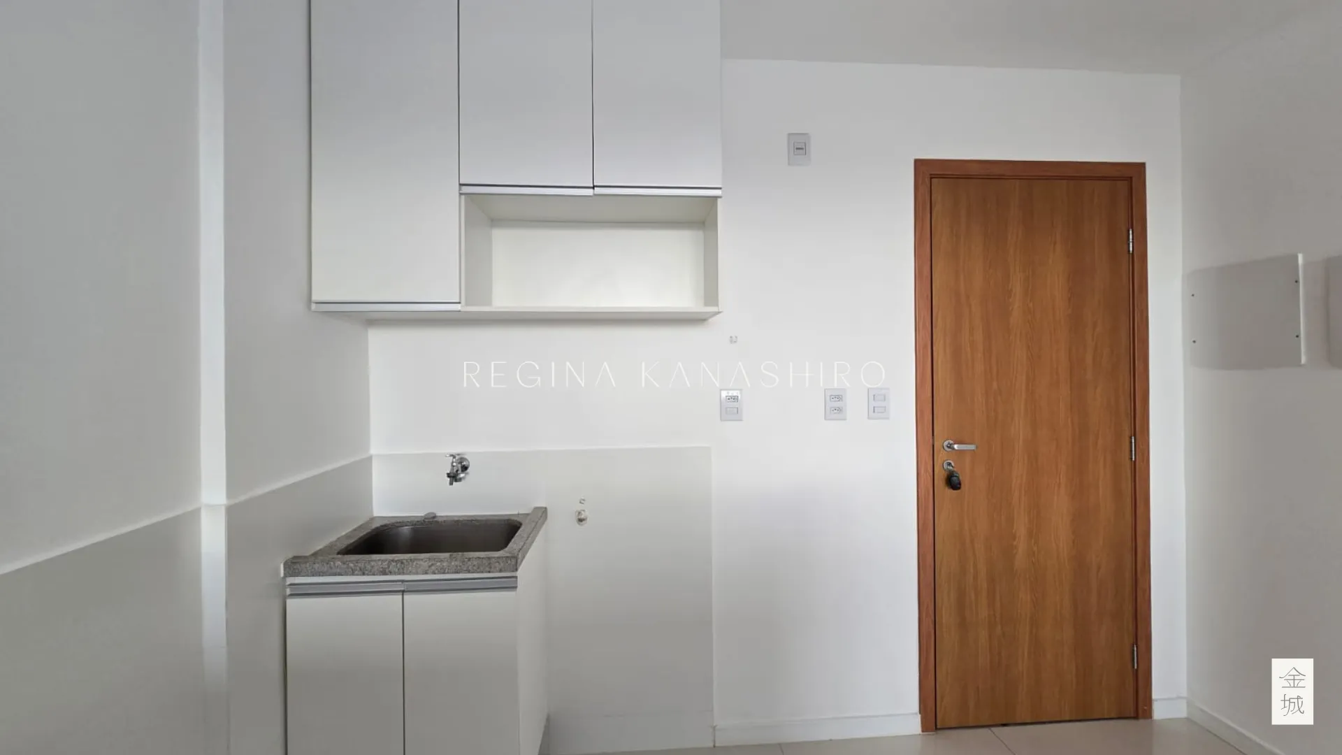 Apartamento na Asa Norte com arm&aacute;rios  - - 