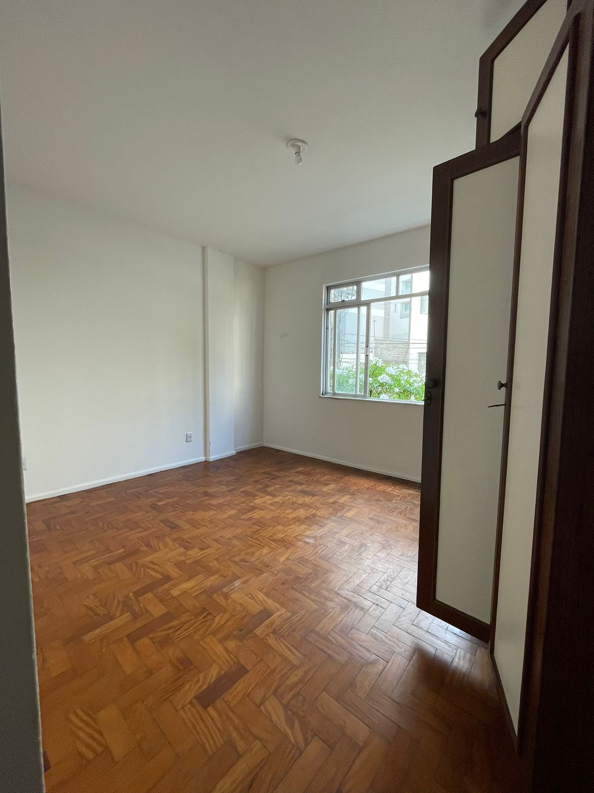 APARTAMENTO AMPLO 2 QUARTOS SU&Iacute;TE  VARANDA DEPEND GARAGENS &Agrave; VENDA JARDIM APIPEMA ONDINA! Desembargador Ezequiel Pondé Salvador - 