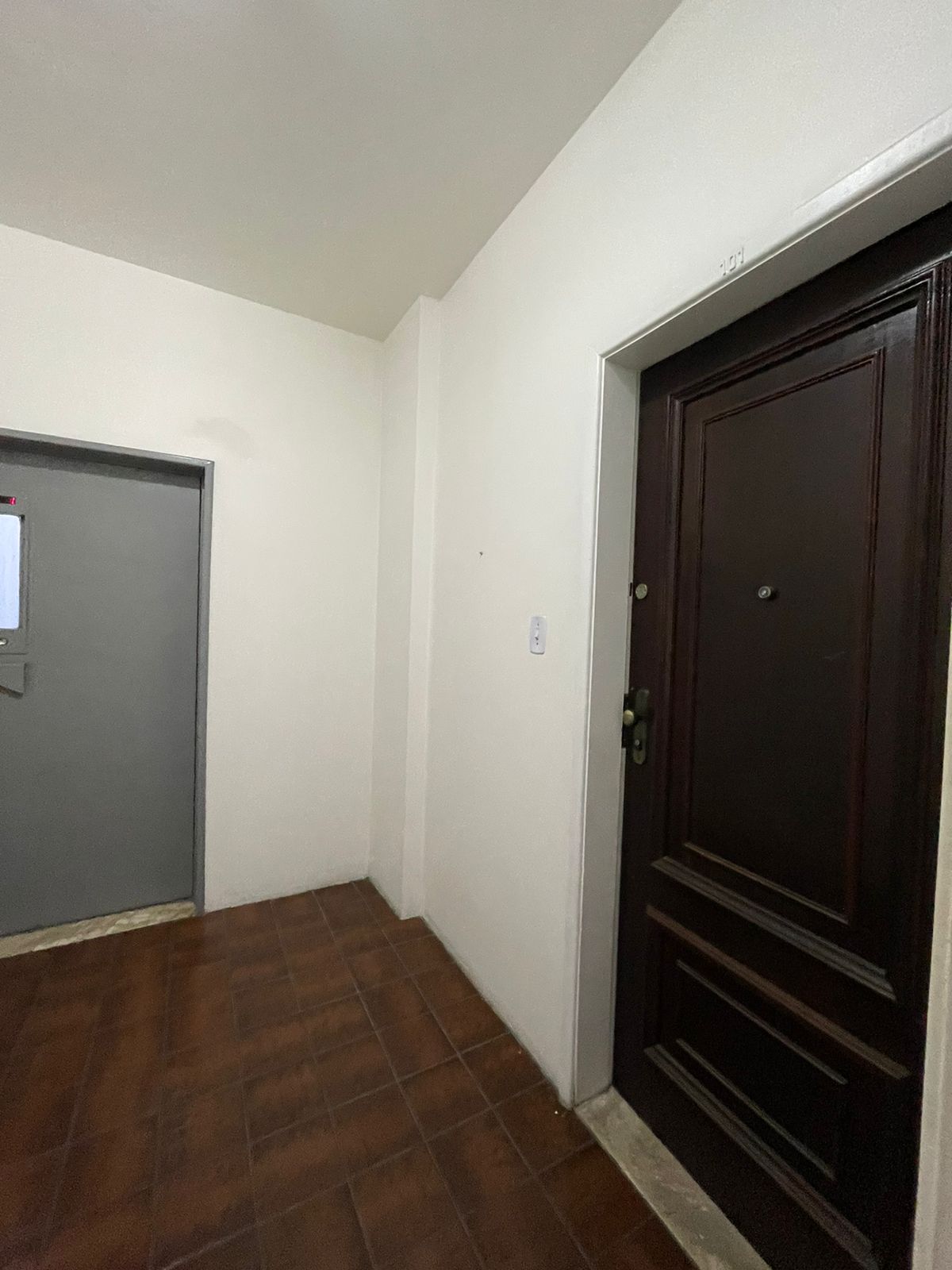 APARTAMENTO AMPLO 2 QUARTOS SU&Iacute;TE  VARANDA DEPEND GARAGENS &Agrave; VENDA JARDIM APIPEMA ONDINA! Desembargador Ezequiel Pondé Salvador - 