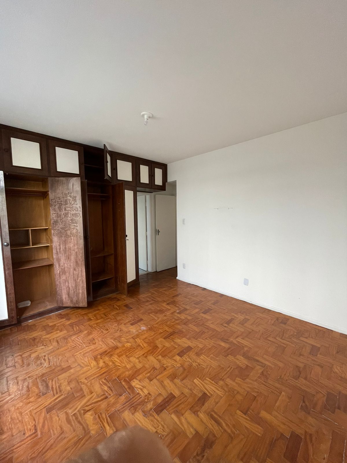 APARTAMENTO AMPLO 2 QUARTOS SU&Iacute;TE  VARANDA DEPEND GARAGENS &Agrave; VENDA JARDIM APIPEMA ONDINA! Desembargador Ezequiel Pondé Salvador - 