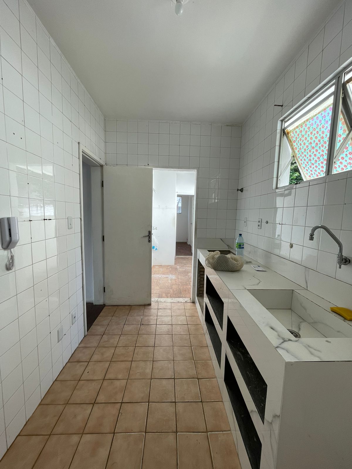 APARTAMENTO AMPLO 2 QUARTOS SU&Iacute;TE  VARANDA DEPEND GARAGENS &Agrave; VENDA JARDIM APIPEMA ONDINA! Desembargador Ezequiel Pondé Salvador - 