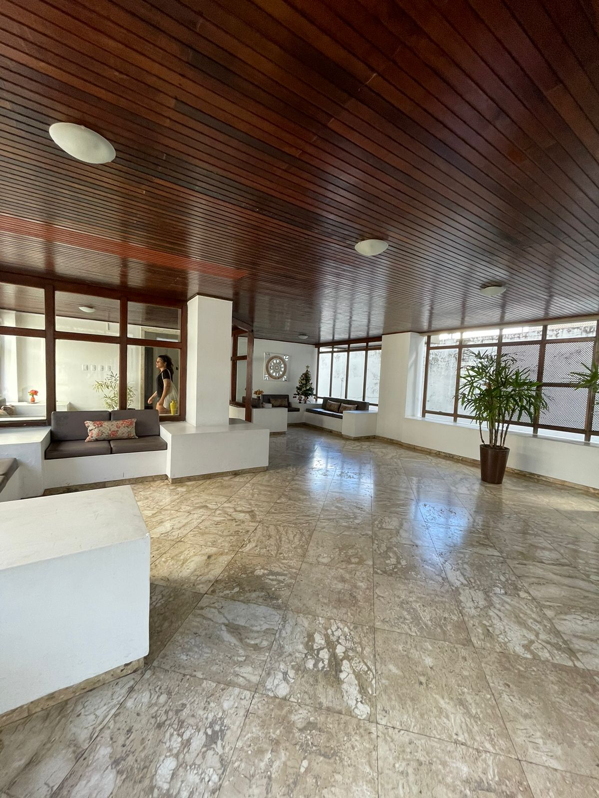 APARTAMENTO AMPLO 2 QUARTOS SU&Iacute;TE  VARANDA DEPEND GARAGENS &Agrave; VENDA JARDIM APIPEMA ONDINA! Desembargador Ezequiel Pondé Salvador - 