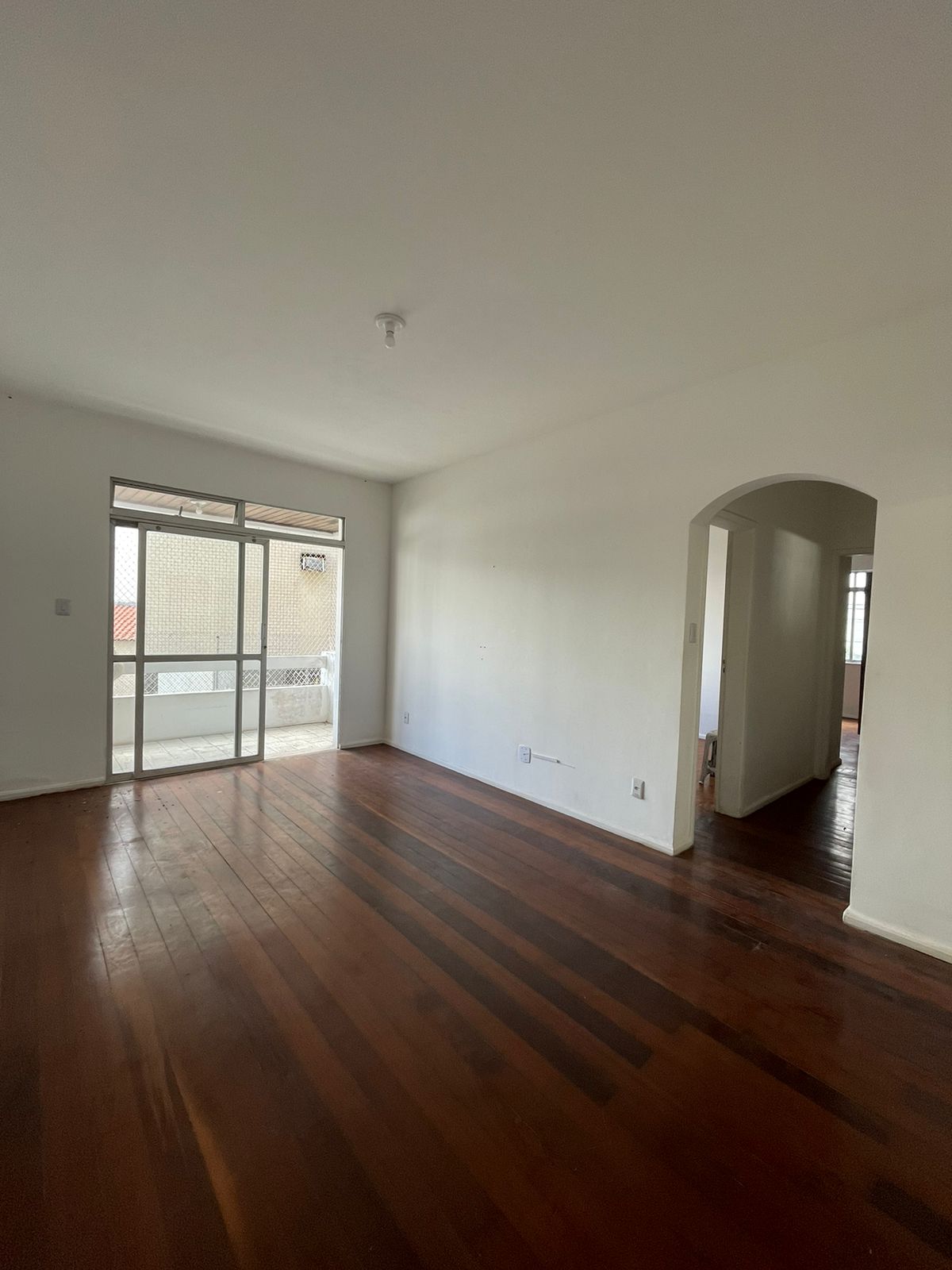 APARTAMENTO AMPLO 2 QUARTOS SU&Iacute;TE  VARANDA DEPEND GARAGENS &Agrave; VENDA JARDIM APIPEMA ONDINA! Desembargador Ezequiel Pondé Salvador - 