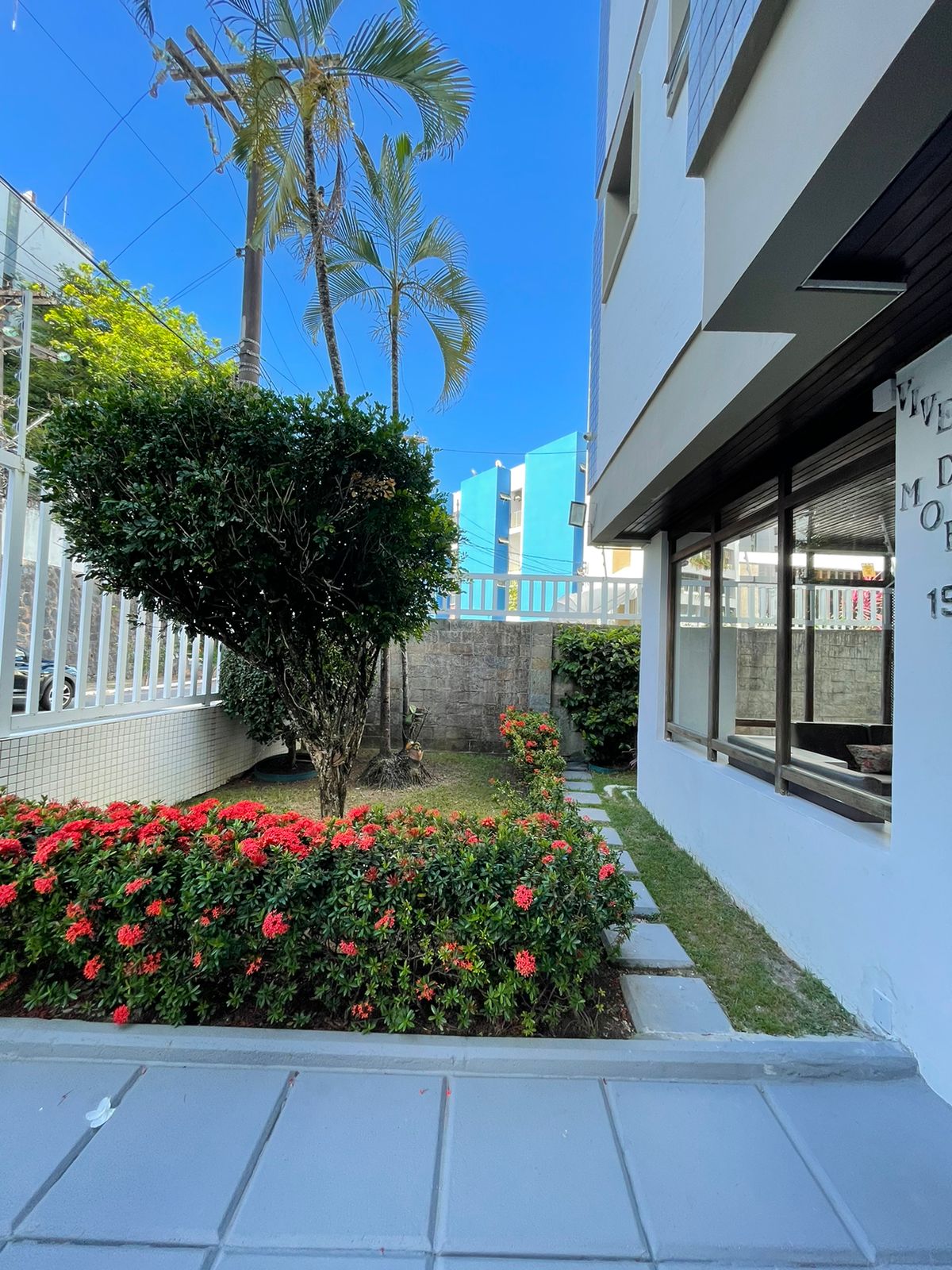 APARTAMENTO AMPLO 2 QUARTOS SU&Iacute;TE  VARANDA DEPEND GARAGENS &Agrave; VENDA JARDIM APIPEMA ONDINA! Desembargador Ezequiel Pondé Salvador - 