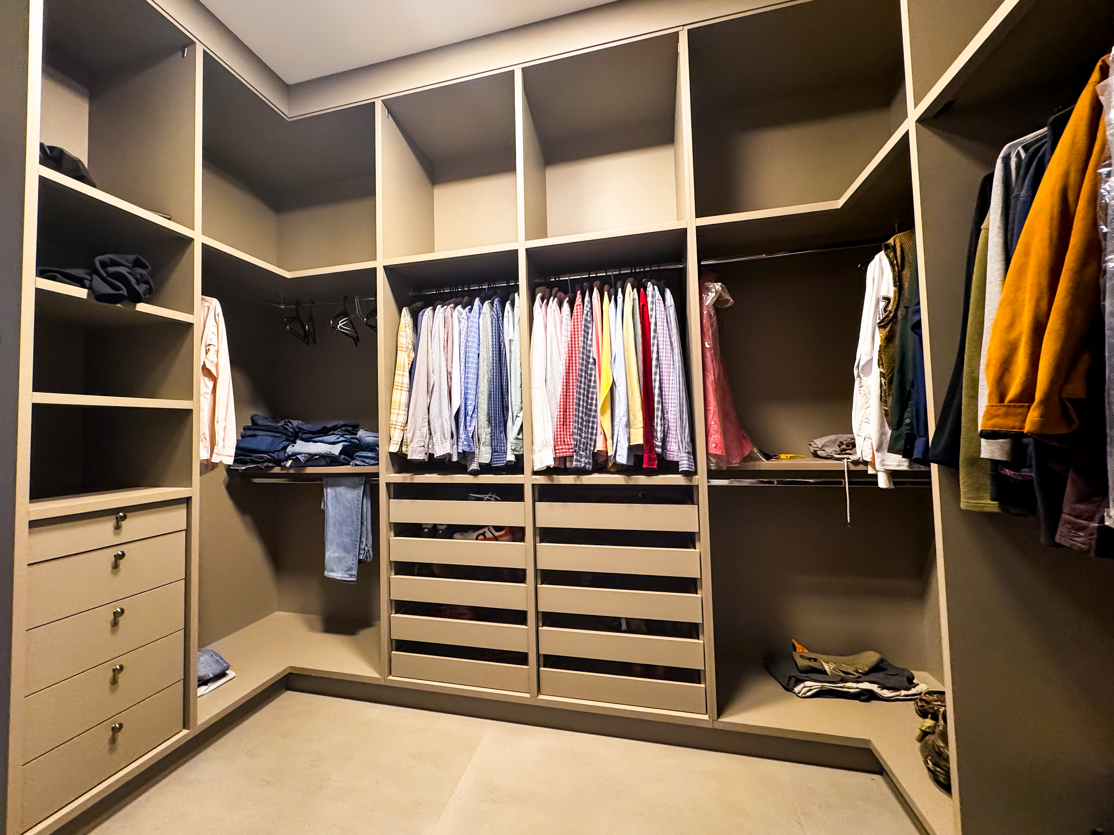 Casa no condom&iacute;nio a para venda com 4 quartos, sendo 4 su&iacute;tes , 350m&sup2; R. Mário Dias Ribeirão Preto - 