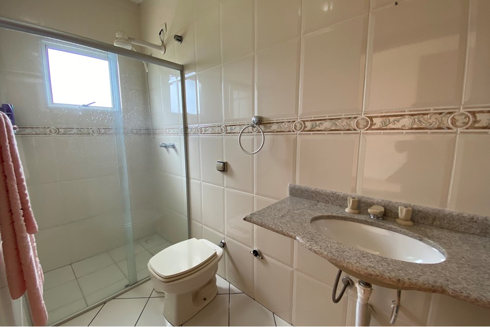 Casa &agrave; VENDA, 225m - 3 Dorm. 1 Su&iacute;te - R$ 1.150.000 - Cond. VILLA DOS INGLEZES - Sorocaba Rua Paschoal Alfredo Soranz Sorocaba - 